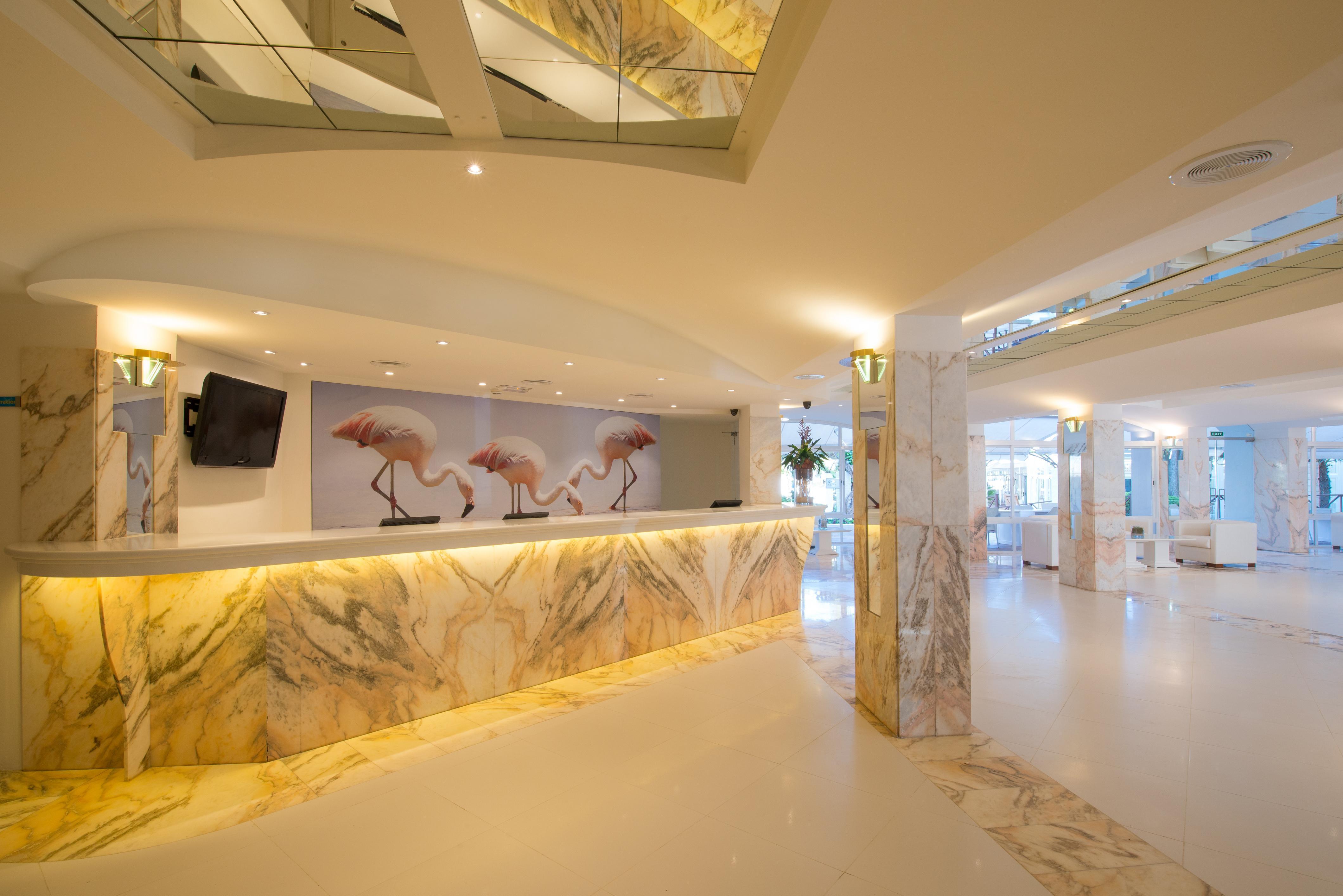 Hotel Iberostar Waves Ciudad Blanca Alcúdia Exterior foto